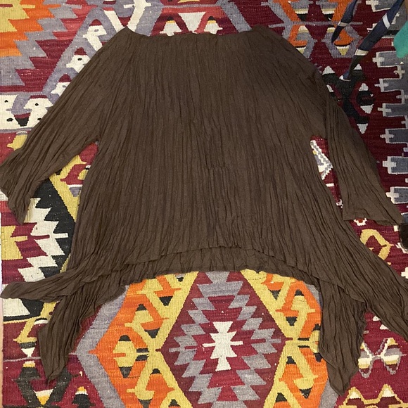 Carol Young Undesigned PleatedSquare Top - Picture 4 of 9